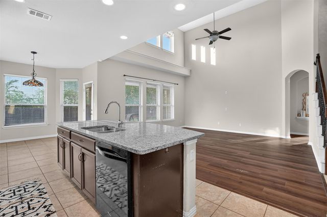 401 Daniel XING, Liberty Hill, TX 78642