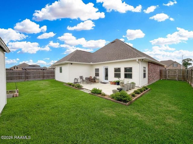 202 Sparkling Meadows Lane, Lafayette, LA 70506