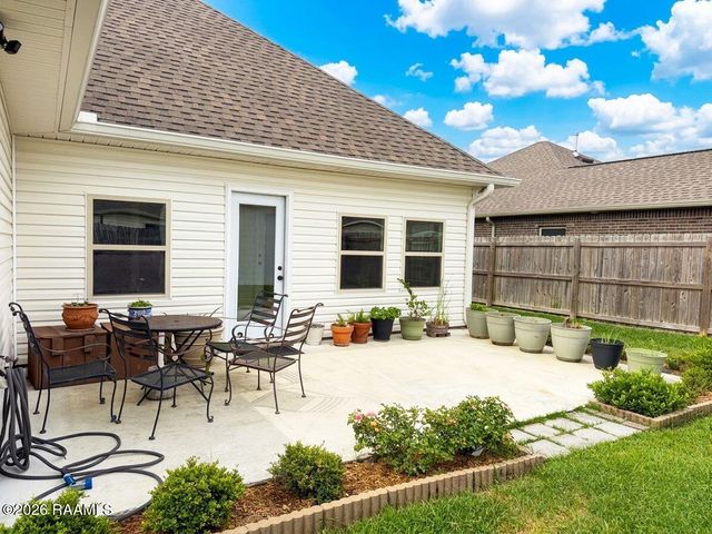 202 Sparkling Meadows Lane, Lafayette, LA 70506