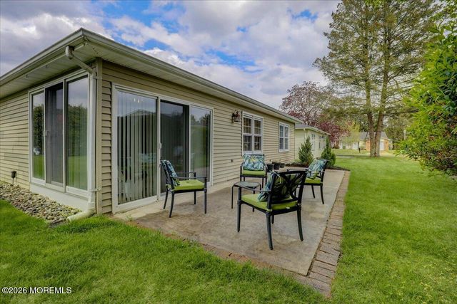 11 Tennis Court, Brick, NJ 08723