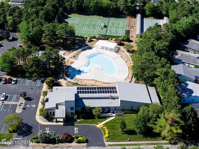 11 Tennis Court, Brick, NJ 08723