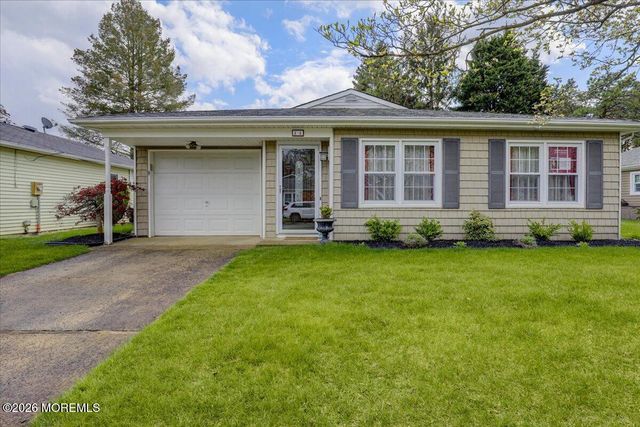 11 Tennis Court, Brick, NJ 08723