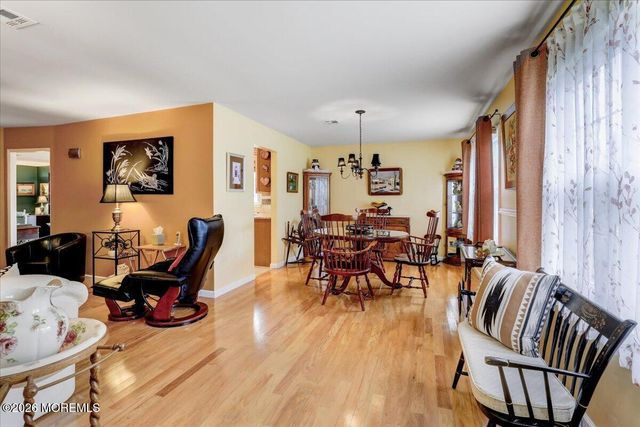 11 Tennis Court, Brick, NJ 08723