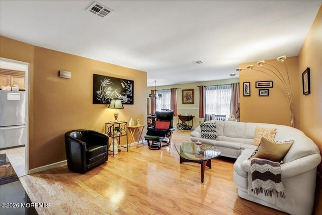 11 Tennis Court, Brick, NJ 08723