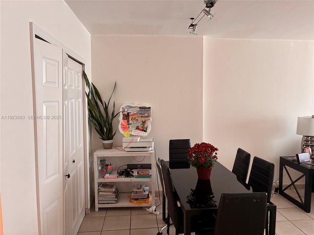 400 Kings Point Dr 1522, Sunny Isles Beach, FL 33160