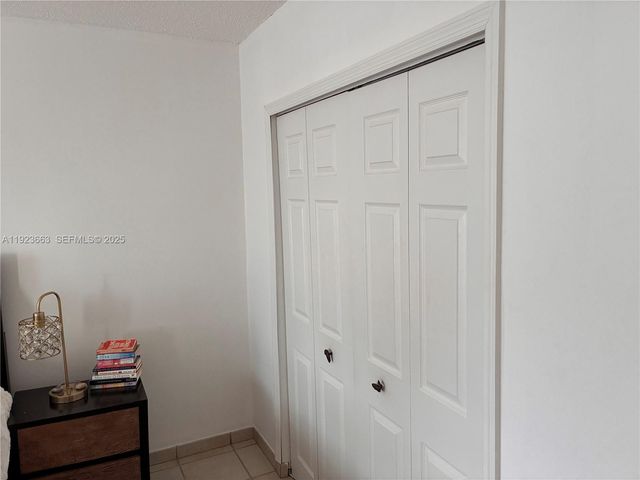 400 Kings Point Dr 1522, Sunny Isles Beach, FL 33160