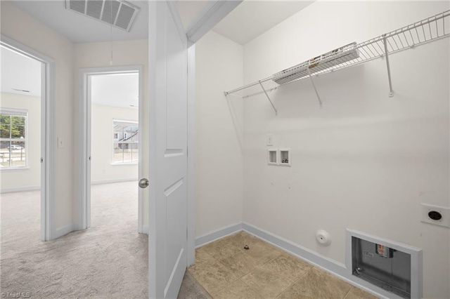 1917 Sentry Pointe Lane, Winston-salem, NC 27127