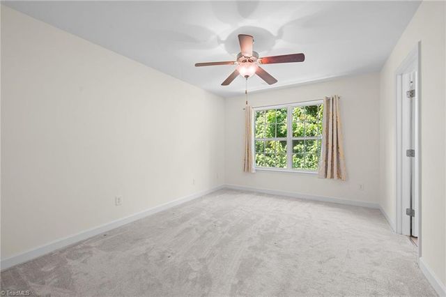 1917 Sentry Pointe Lane, Winston-salem, NC 27127