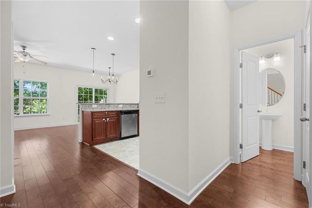 1917 Sentry Pointe Lane, Winston-salem, NC 27127