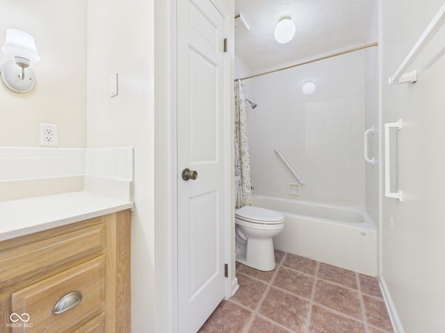 4401 Marlborough Drive, Anderson, IN 46013