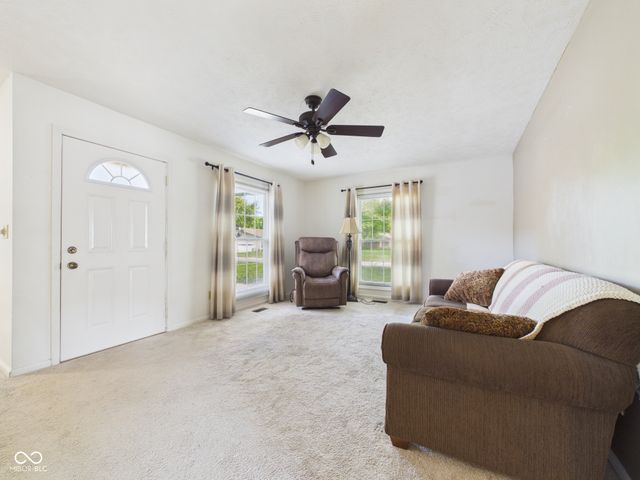 4401 Marlborough Drive, Anderson, IN 46013