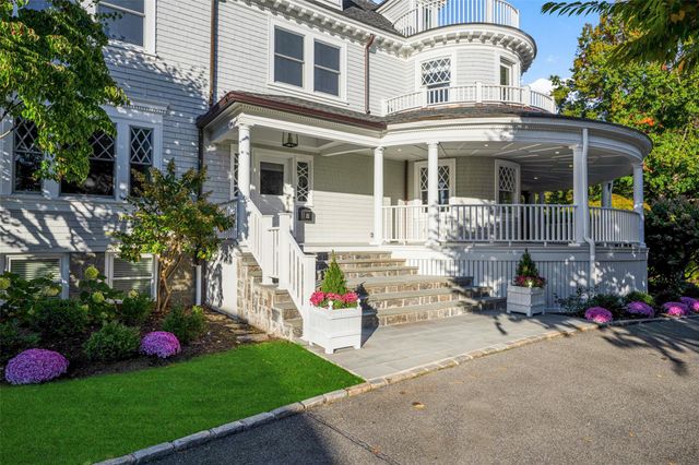 60 Ocean Avenue, Larchmont, NY 10538