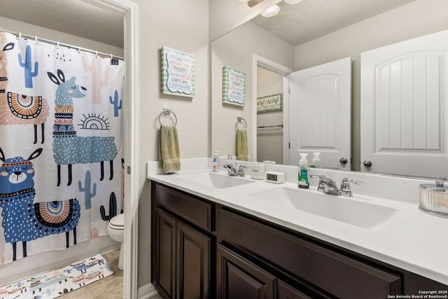 233 Heavenly View, Cibolo, TX 78108