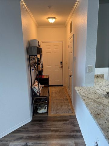 10201 COURTNEY PALMS BOULEVARD 204, Tampa, FL 33619