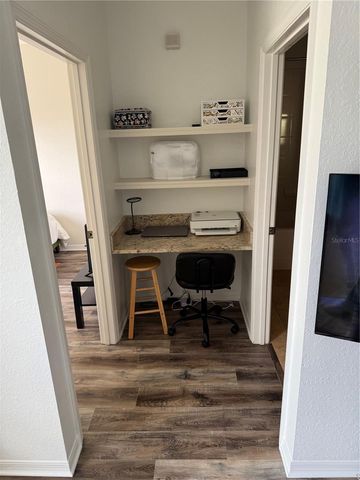 10201 COURTNEY PALMS BOULEVARD 204, Tampa, FL 33619