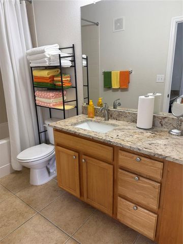 10201 COURTNEY PALMS BOULEVARD 204, Tampa, FL 33619