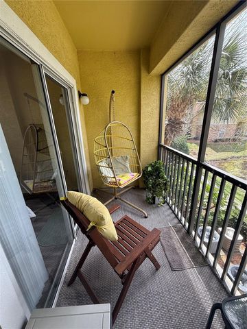 10201 COURTNEY PALMS BOULEVARD 204, Tampa, FL 33619