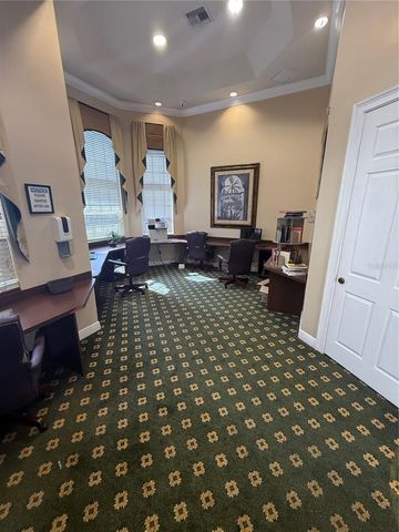 10201 COURTNEY PALMS BOULEVARD 204, Tampa, FL 33619