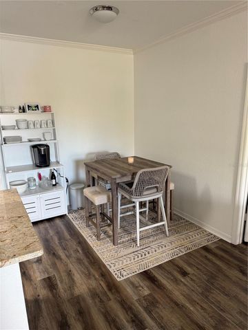 10201 COURTNEY PALMS BOULEVARD 204, Tampa, FL 33619