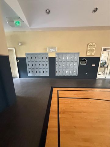 10201 COURTNEY PALMS BOULEVARD 204, Tampa, FL 33619