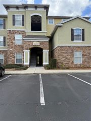 10201 COURTNEY PALMS BOULEVARD 204, Tampa, FL 33619