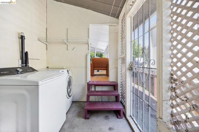 2050 Monument, Pleasant Hill, CA 94523