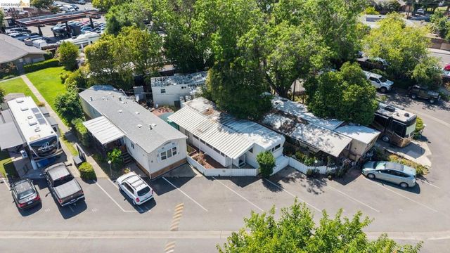 2050 Monument, Pleasant Hill, CA 94523