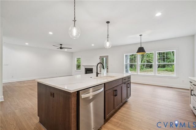 3005 W Santee Ln, Mechanicsville, VA 23111