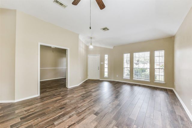 9127 Willow Crossing Drive, Houston, TX 77064