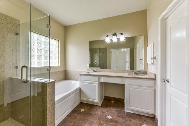 9127 Willow Crossing Drive, Houston, TX 77064