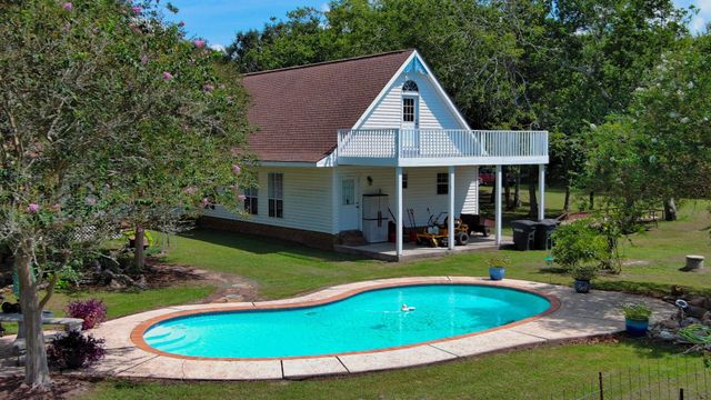 5248 Fm 457, Bay City, TX 77414