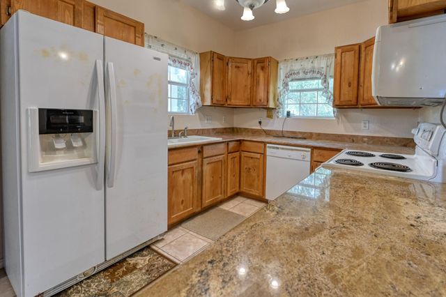5248 Fm 457, Bay City, TX 77414