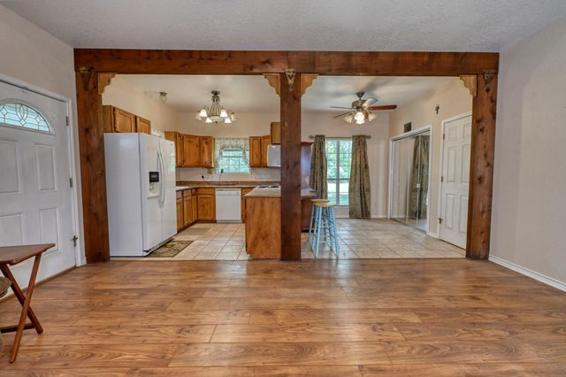 5248 Fm 457, Bay City, TX 77414