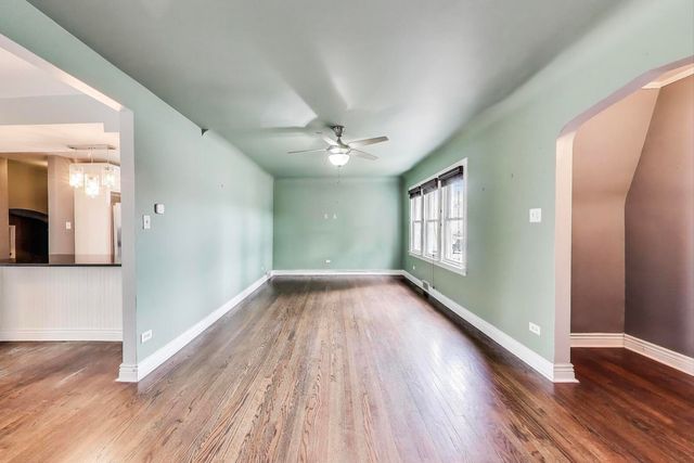 2212 Grove Avenue, Berwyn, IL 60402