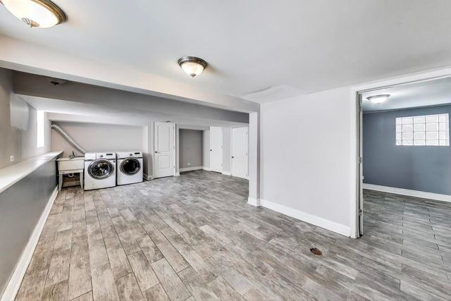 2212 Grove Avenue, Berwyn, IL 60402