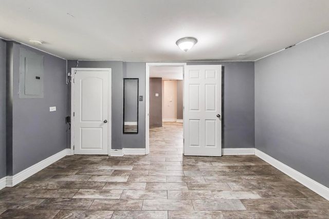 2212 Grove Avenue, Berwyn, IL 60402