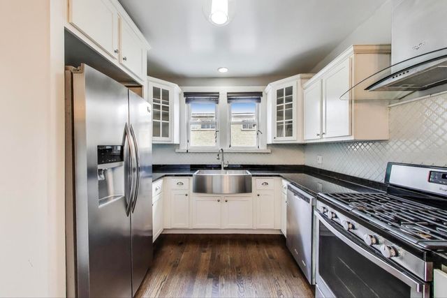 2212 Grove Avenue, Berwyn, IL 60402