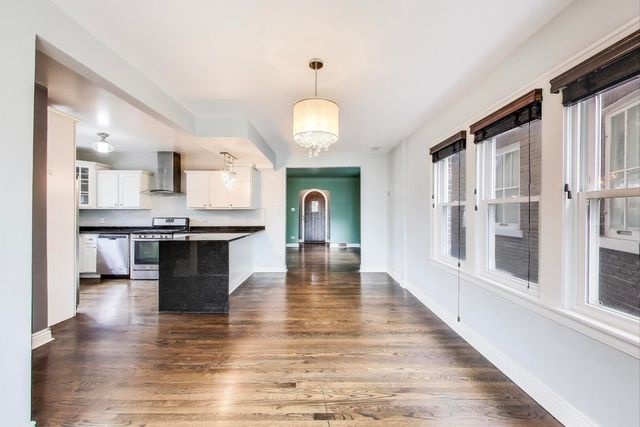 2212 Grove Avenue, Berwyn, IL 60402