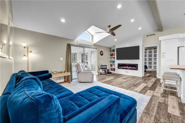80 Huntington 218, Huntington Beach, CA 92648