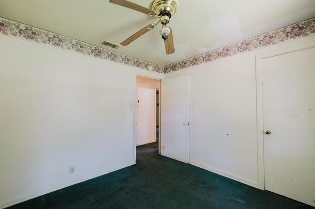 1208 S Academy, Tyler, TX 75701