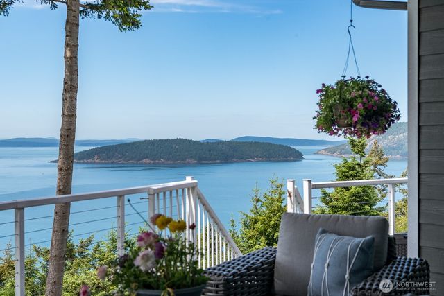 4034 Edith Point Road, Anacortes, WA 98221