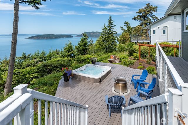 4034 Edith Point Road, Anacortes, WA 98221