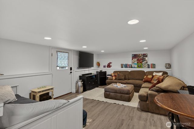 4034 Edith Point Road, Anacortes, WA 98221