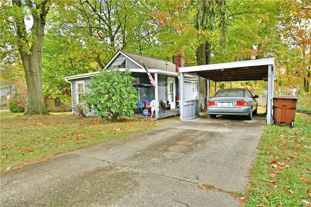 1994 Ewalt Avenue NE, Warren, OH 44483