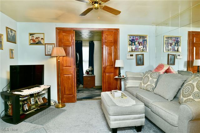 1994 Ewalt Avenue NE, Warren, OH 44483