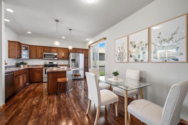 1126 Okeeffe AVENUE, Sun Prairie, WI 53590