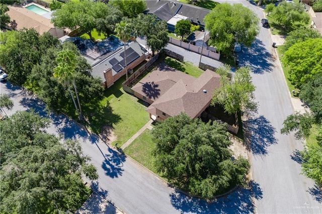 107 W 20th Street, Weslaco, TX 78596
