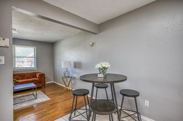 752 N Norman Avenue, Moore, OK 73160