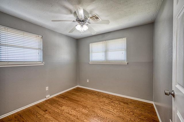 752 N Norman Avenue, Moore, OK 73160