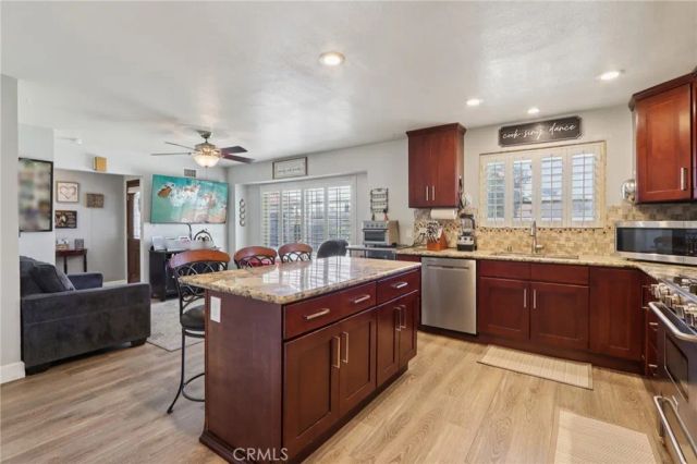 1272 N Ukiah, Upland, CA 91786